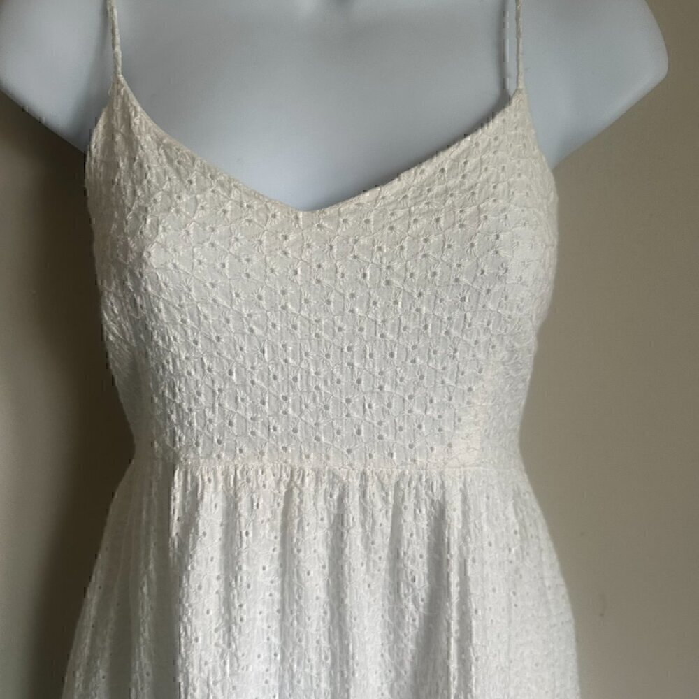 Rachel Ashwell Prairie Embroidered Eyelet Dress - Size 4 - Picture 4 of 8